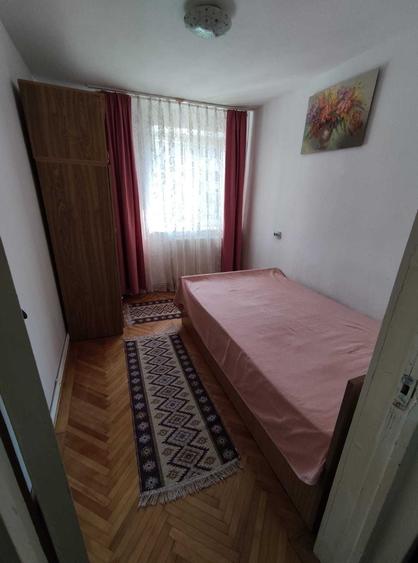 Apartament cu 2 camere semidecomandat în Crâng