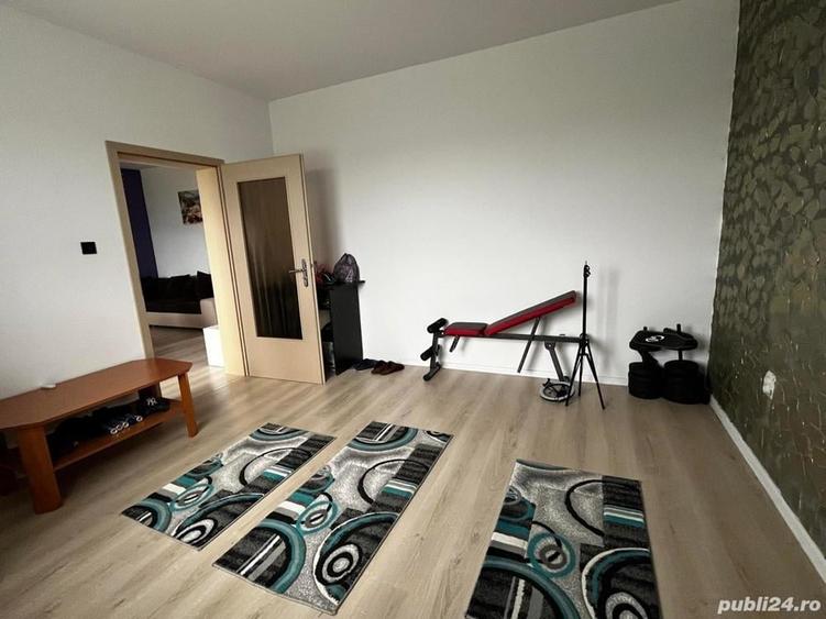 Casă cu 3 camere cu Teren 250 Mp în Bucovăț (Remetea Mare)