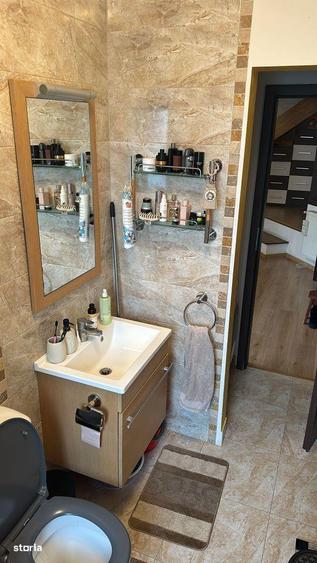 Apartament cu 2 camere, mobilat în Central