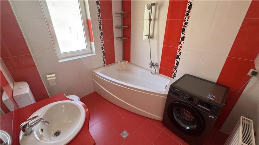 Apartament cu 3 camere decomandat, mobilat în Turnișor