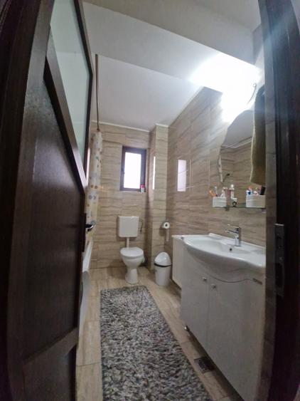 Casă cu 14 camere cu Teren 308 Mp în Tomis Nord