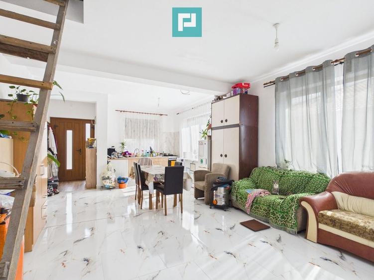 Casă individuală cu 3 camere cu Canalizare în Sânmartin