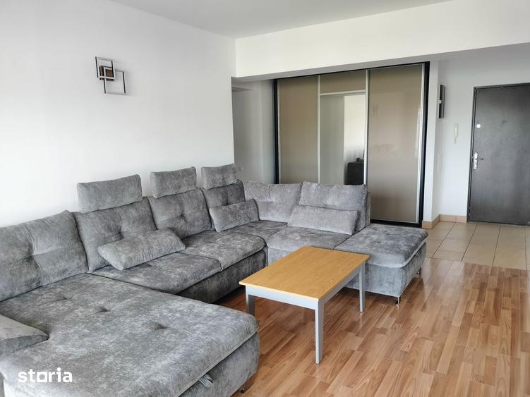 Apartament cu 3 camere în Plopilor