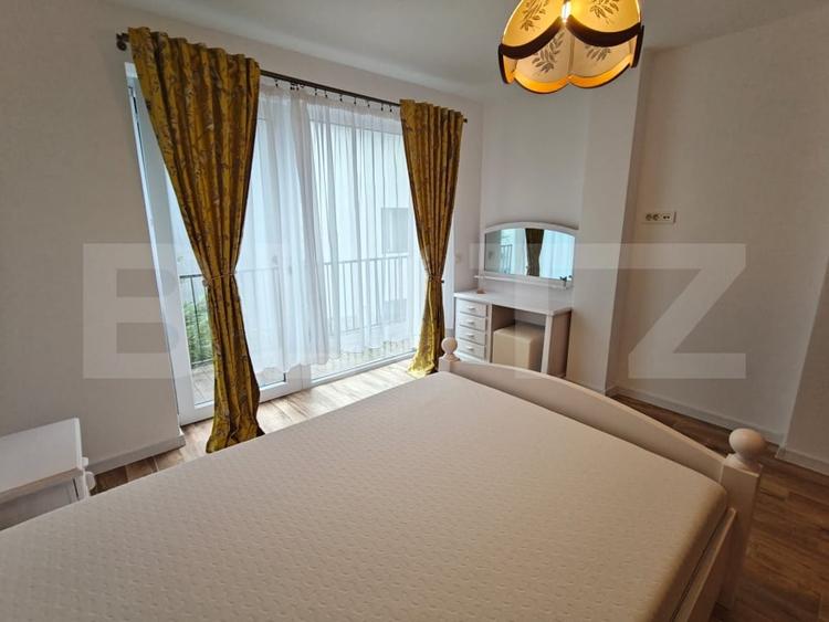Apartament cu 3 camere decomandat, mobilat în Gruia
