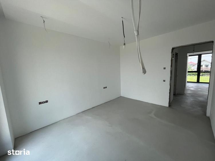 Casă cu 6 camere cu Teren 300 Mp în Tunari