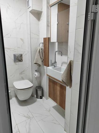 Apartament cu 4 camere decomandat în Sud