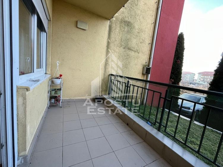 Apartament cu 2 camere decomandat, mobilat în Soarelui