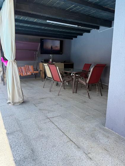 Casă cu 4 camere cu Teren 500 Mp în Central
