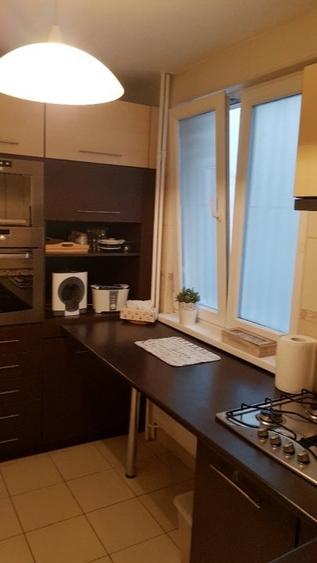 Apartament cu 2 camere decomandat, mobilat în Calea Victoriei