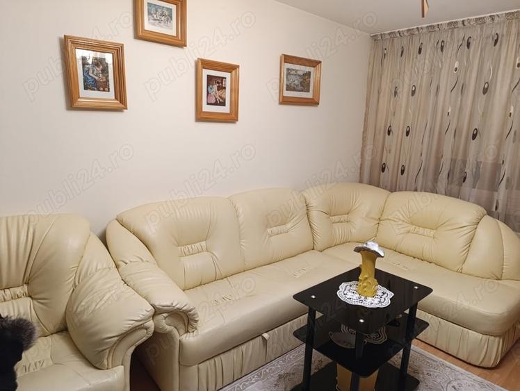 Apartament cu 3 camere decomandat în Dărmănești