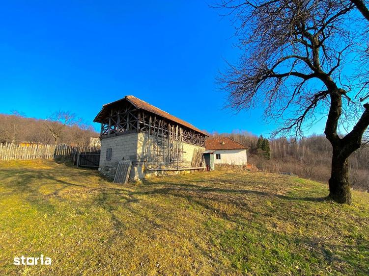 Casa ?i teren generos intr-o zona turistica cu mare poten?ial - 6