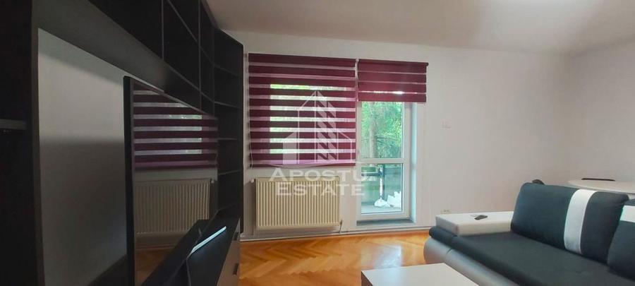 Apartament cu 3 camere decomandat în Micălaca
