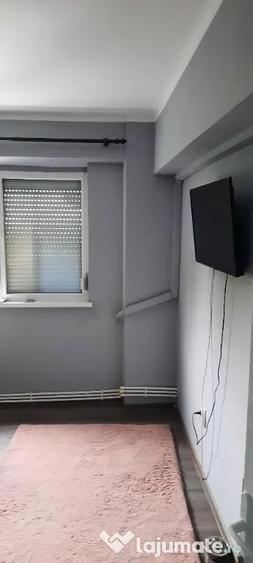 Apartament cu 2 camere decomandat în Obor