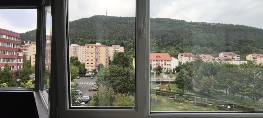 Apartament cu 2 camere decomandat, mobilat în Răcădău