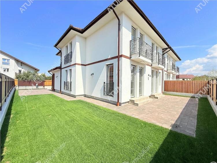 Casă cu 5 camere în Vasile Aaron