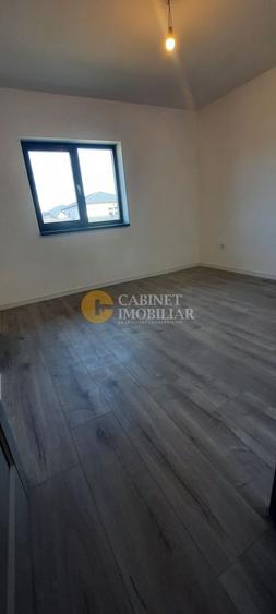 Casă individuală cu 3 camere cu Canalizare în Țuțora