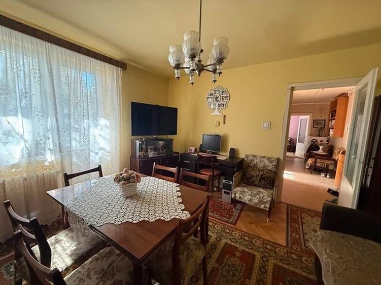 Apartament cu 2 camere decomandat în Carpați 1