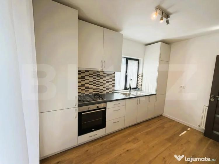 Casă cu 4 camere cu Teren 200 Mp în Central