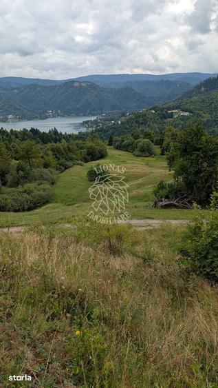 Teren de 750 mp, în Central