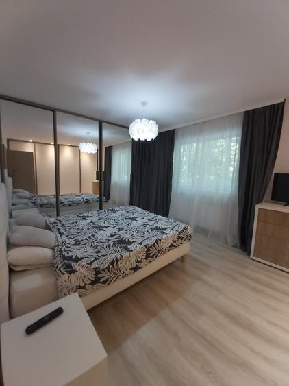 Apartament cu 2 camere semidecomandat în Dorobanți