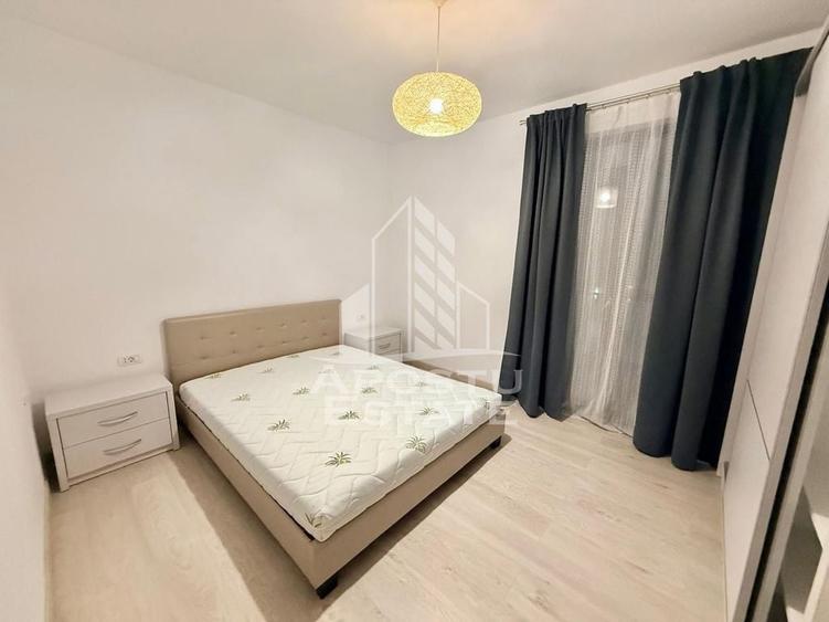 Apartament cu 2 camere semidecomandat, mobilat în Dâmbovița