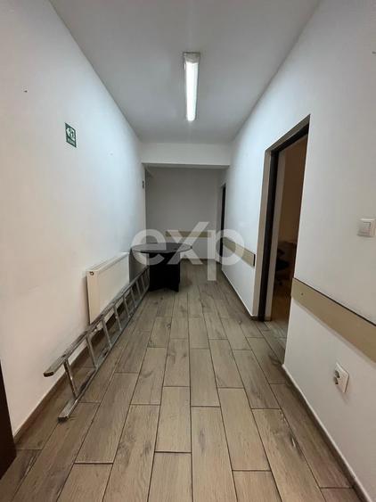 Casă individuală cu 6 camere cu Teren 5423 Mp în Ionești