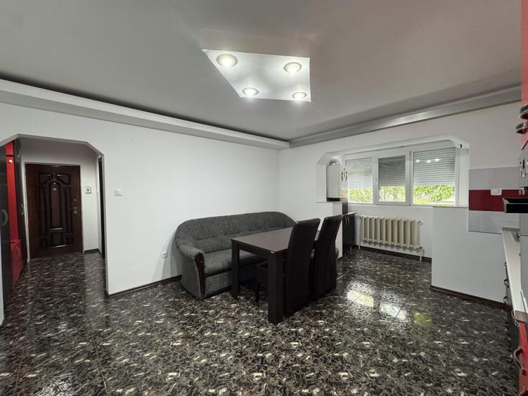 Apartament cu 2 camere semidecomandat în Central