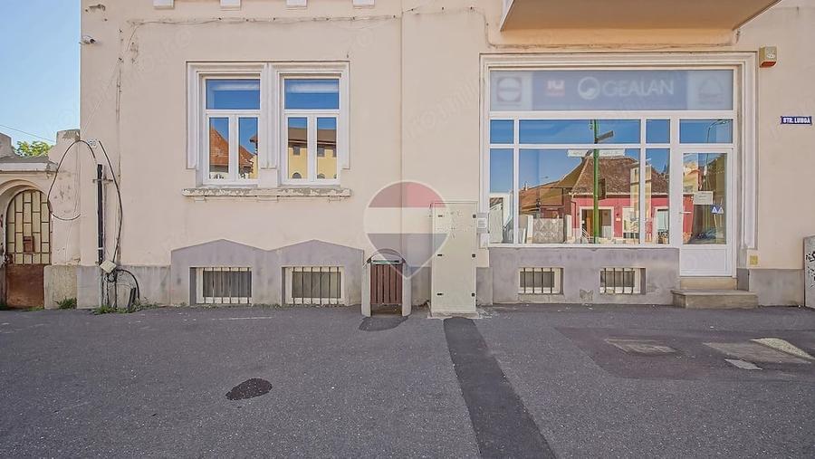 Spațiu comercial, de 120 mp, în Blumăna