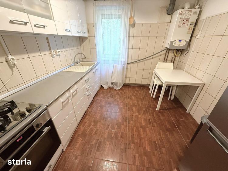 Apartament cu 2 camere în Podu Roș