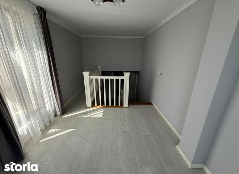 Casă cu 4 camere cu Teren 50 Mp în Rediu