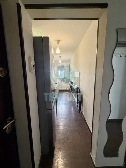 Apartament cu 2 camere semidecomandat, mobilat în Lacul Tei