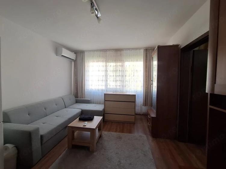 Apartament cu 2 camere nedecomandat în Girocului