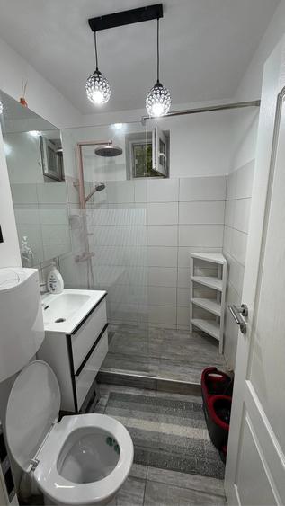 Apartament cu 2 camere decomandat în Drumul Taberei