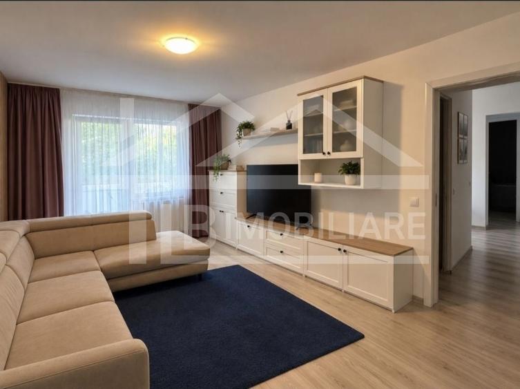 Apartament cu 2 camere decomandat în Pandurilor