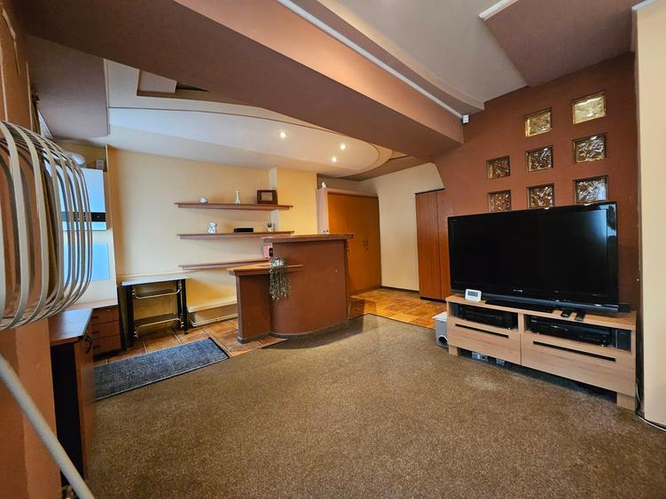 Oferta inchiriere garsoniera in Craiovei, parter,  260 EURO - 5