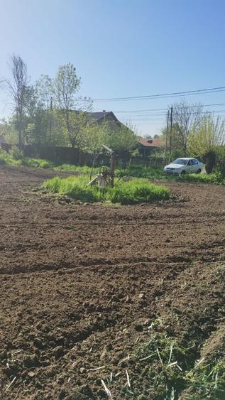 Teren de 1500 mp, în Stoenești