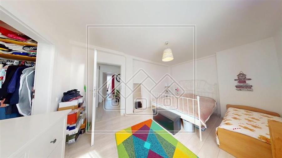 Duplex cu 3 camere cu Canalizare în Șelimbăr