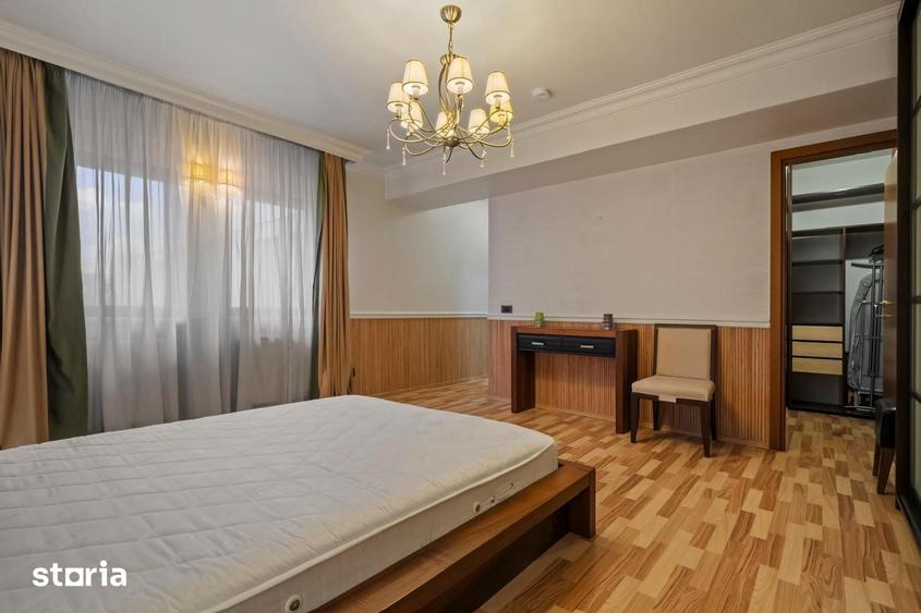 Apartament cu 3 camere decomandat în Ștefan cel Mare