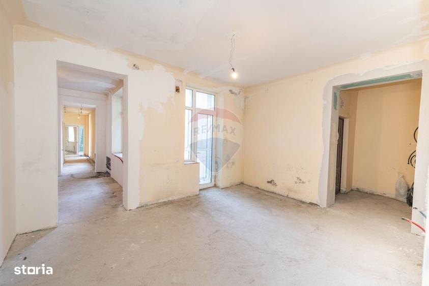 Apartament cu 4 camere în Moșilor