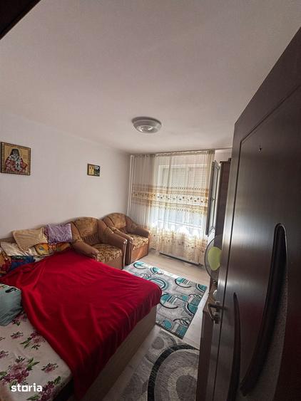Apartament cu 3 camere în Militari