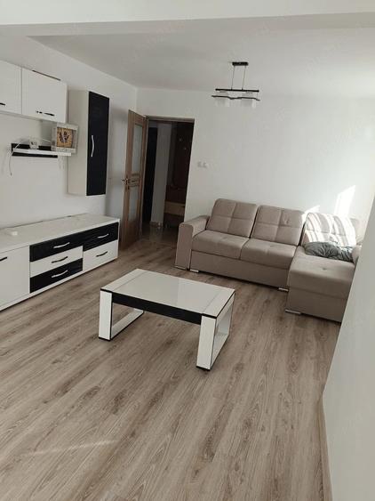 Apartament cu 2 camere decomandat în Decebal