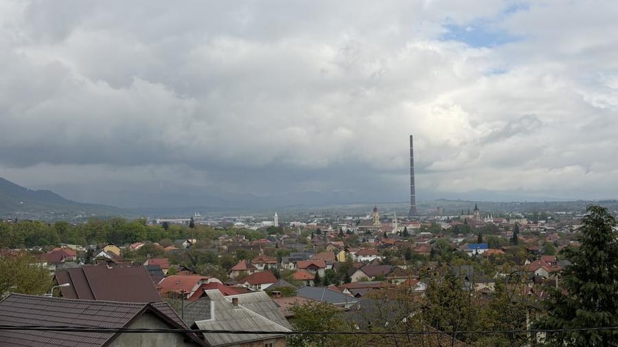 Teren Construcții intravilan de 3000 mp, în Central