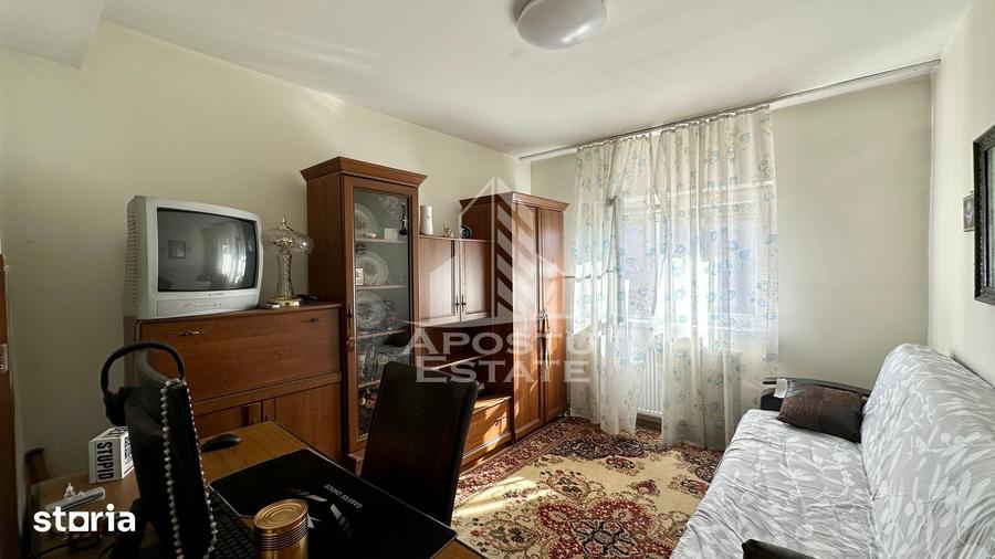 Apartament cu 3 camere decomandat în Soarelui