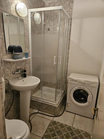 Garsonieră decomandată, mobilată în Basarab