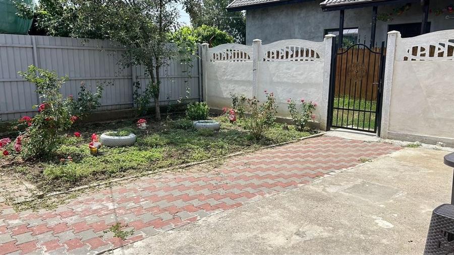 Casă cu 2 camere cu Teren 520 Mp în Central