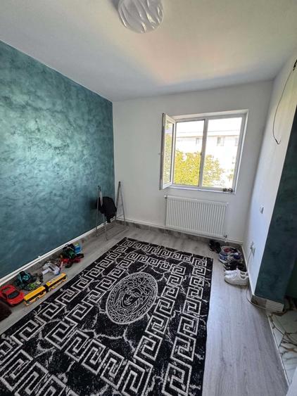 Apartament cu 4 camere în Hipodrom