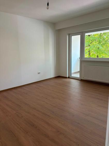 Apartament cu 4 camere decomandat în Ultracentral
