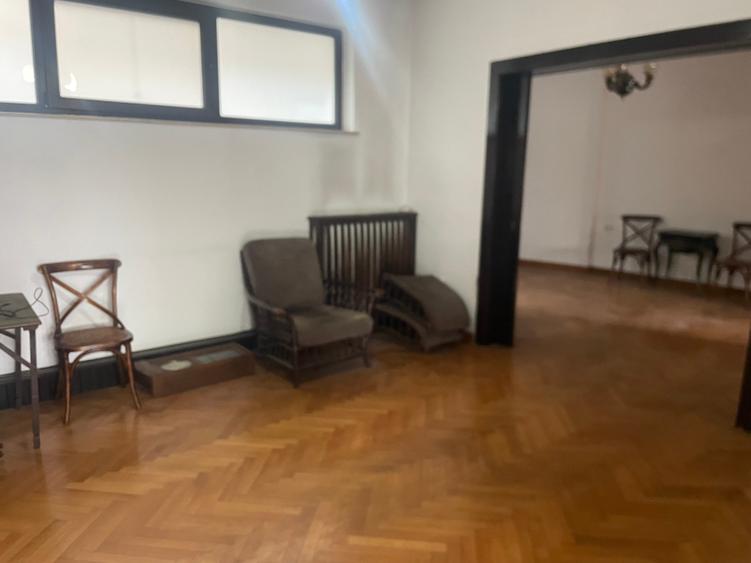 Apartament cu 5 camere circular în Dorobanți