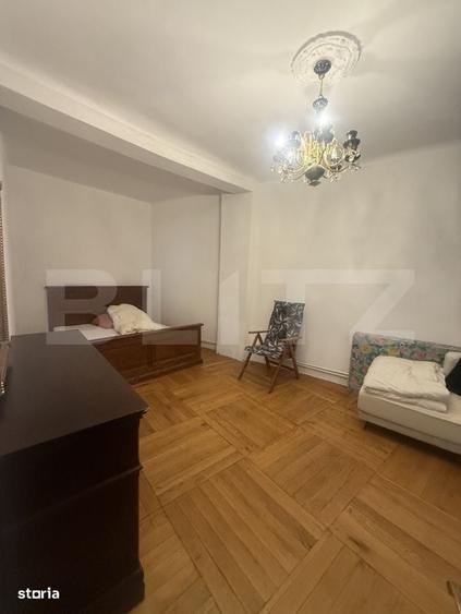 Casă cu 4 camere în Central