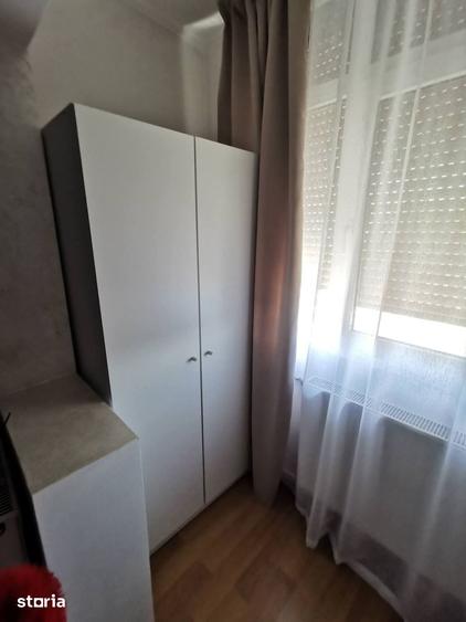 Apartament cu 3 camere decomandat în Obor